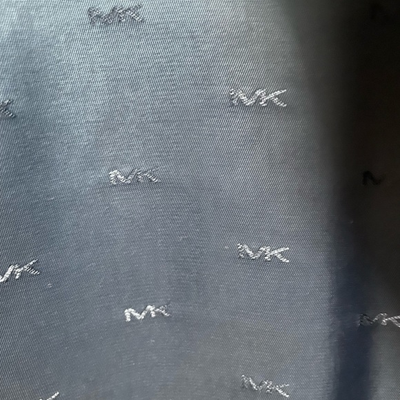 Michael Kors Modern-fit stretch suit - Picture 3 of 4